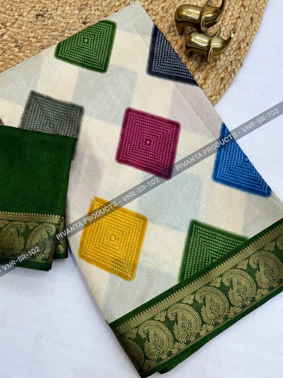 Dola Self Jacquard Bandhani Print Saree with Golden Woven Border & Running Blouse - Image 5